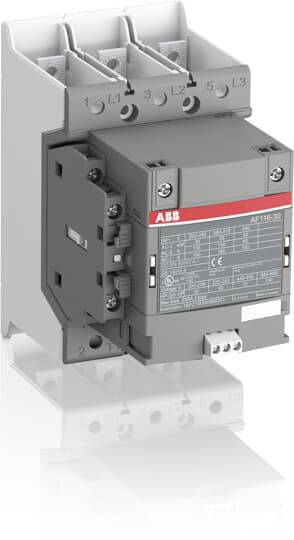 Ein graues elektromechanisches Schütz von ABB zur Steuerung elektrischer Geräte, mit drei Anschlussklemmen und technischen Informationen auf der Vorderseite.