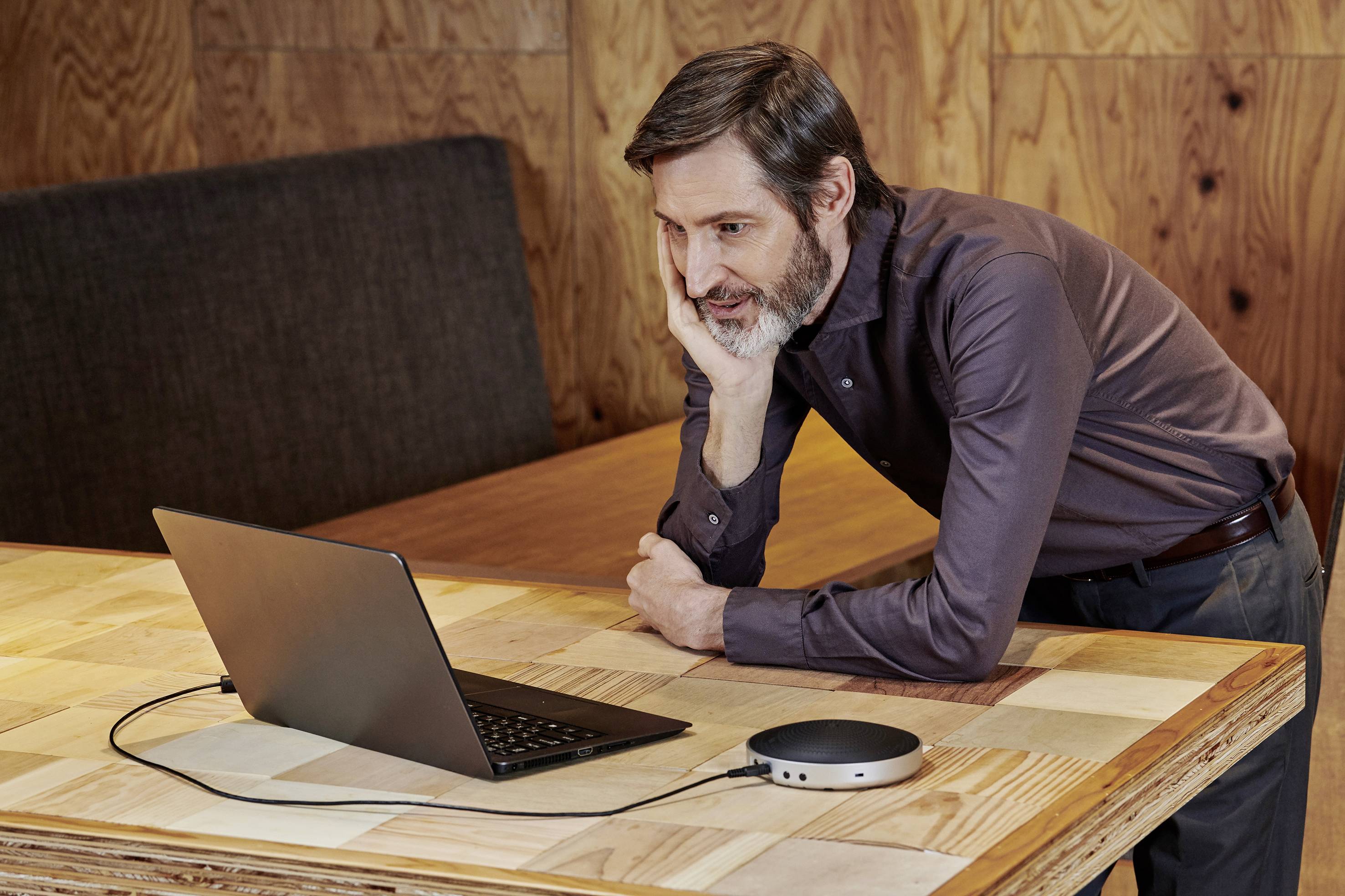 Yamaha YVC-200W Konferenztelefon Micro USB 2.0, Bluetooth®, NFC, Kopfhörer (3.5 mm Klinke) Weiß