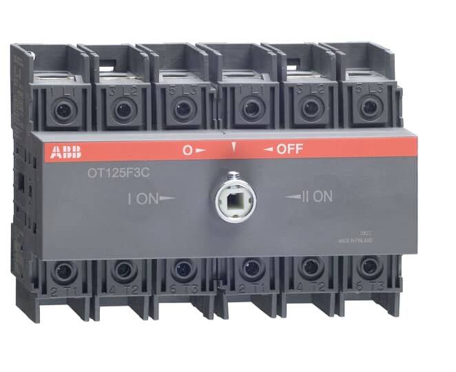 Bild eines ABB OT125F3C Lasttrennschalters mit einem zentralen Hebel zum Ein- und Ausschalten, dargestellt in neutraler Position.