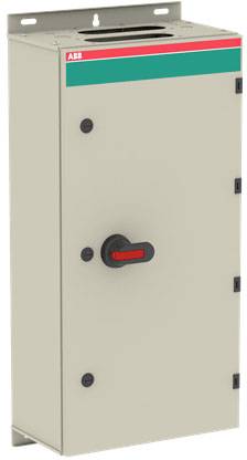 Ein grauer elektrischer Schaltschrank mit rotem Griff und Herstellermarke oben links. Geeignet für industrielle Elektronikinstallationen.