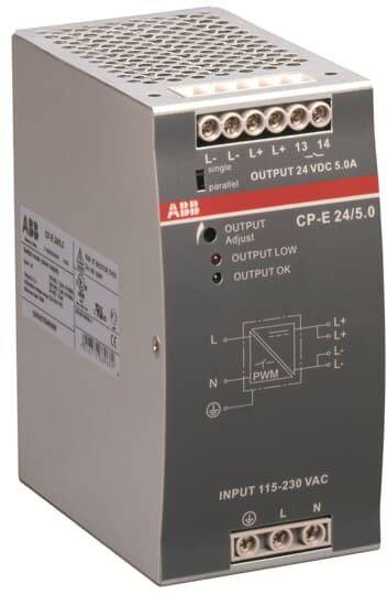 Ein silbernes Schaltnetzteil, Modell CP-E 24/5.0 von ABB, mit elektrischen Anschlüssen und technischen Angaben zum Ein- und Ausgang.