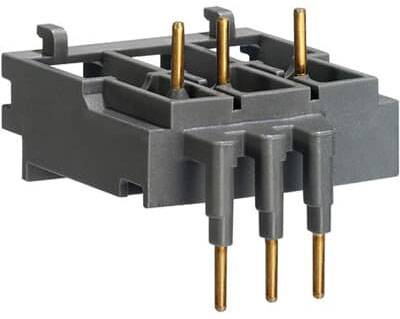 Ein rechteckiger, grauer Steckverbinderadapter mit fünf goldfarbenen Stiften. Er dient zur Befestigung elektrischer Anschlüsse.