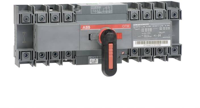 Elektrischer Schalter mit rotem Hebel, umgeben von schwarzen Anschlüssen. Aufschrift: 'OTM ABB'.