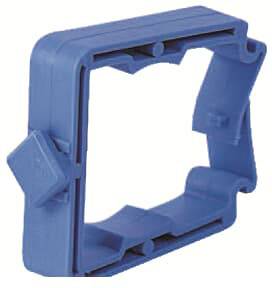 Ein blauer, quadratischer Kunststoffrahmen mit mechanischen Elementen an den Innenseiten, möglicherweise Teil eines Montagemechanismus.