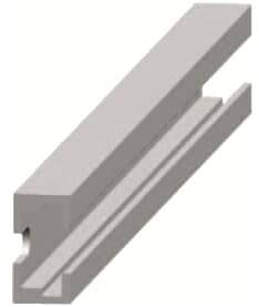 Metallkonstruktion mit rechteckigem Querschnitt und offener Nut, möglicherweise Teil eines technischen Geräts oder einer Halterung.