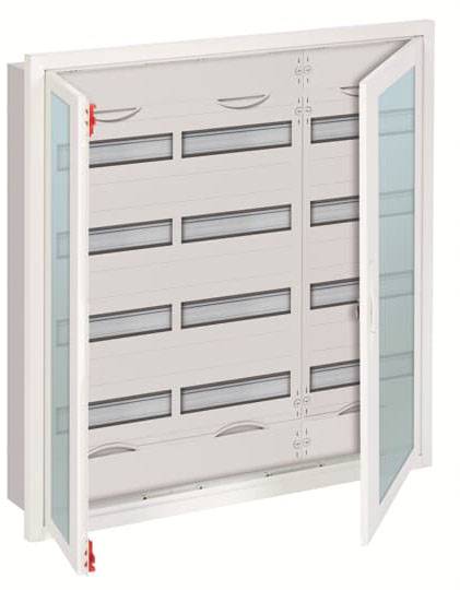 Ein geöffneter, weißer Sicherungskasten mit mehreren Schutzschaltern und roten Kontrollanzeigen.