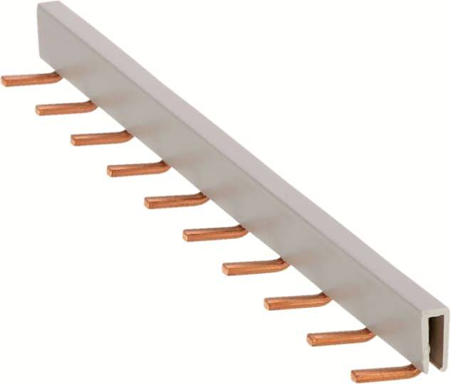 Ein Schienenverbinder mit mehreren Kupferanschlüssen, der zur Verbindung von elektrischen Komponenten in einem Schaltschrank verwendet wird.