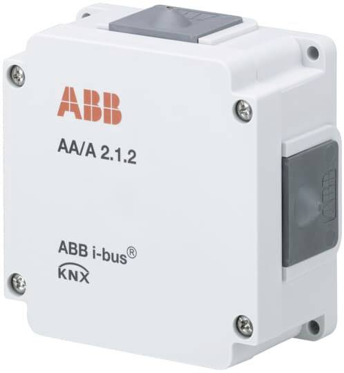 Ein weißes ABB i-bus KNX Gerät mit Modellnummer AA/A 2.1.2 und grauem Schalter an der Seite.