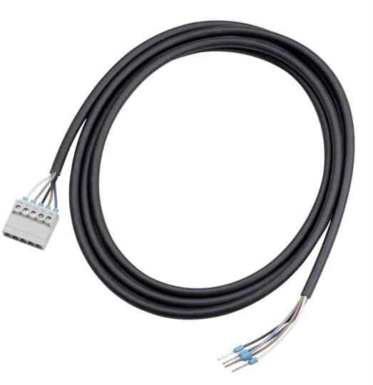 Schwarzes Elektrokabel mit mehreren Drähten, verbunden mit einem weißen Stecker am Ende. Geeignet für elektronische Anwendungen.