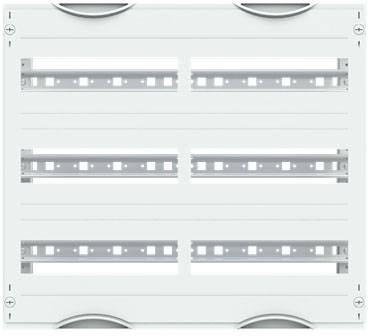 Leerer Verteilerkasten mit mehreren Schienen zur elektrischen Verdrahtung.