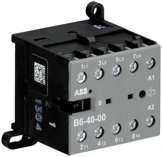 'Schütz B6-40-00' mit mehreren Anschlüssen und einem QR-Code an der Seite.