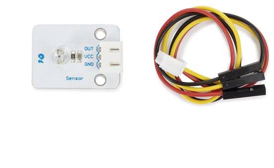 Ein Sensor mit drei Kabeln in den Farben Rot, Schwarz und Gelb, verbunden über einen weißen Stecker. Der Sensor ist mit 'OUT', 'VCC' und 'GND' beschriftet.