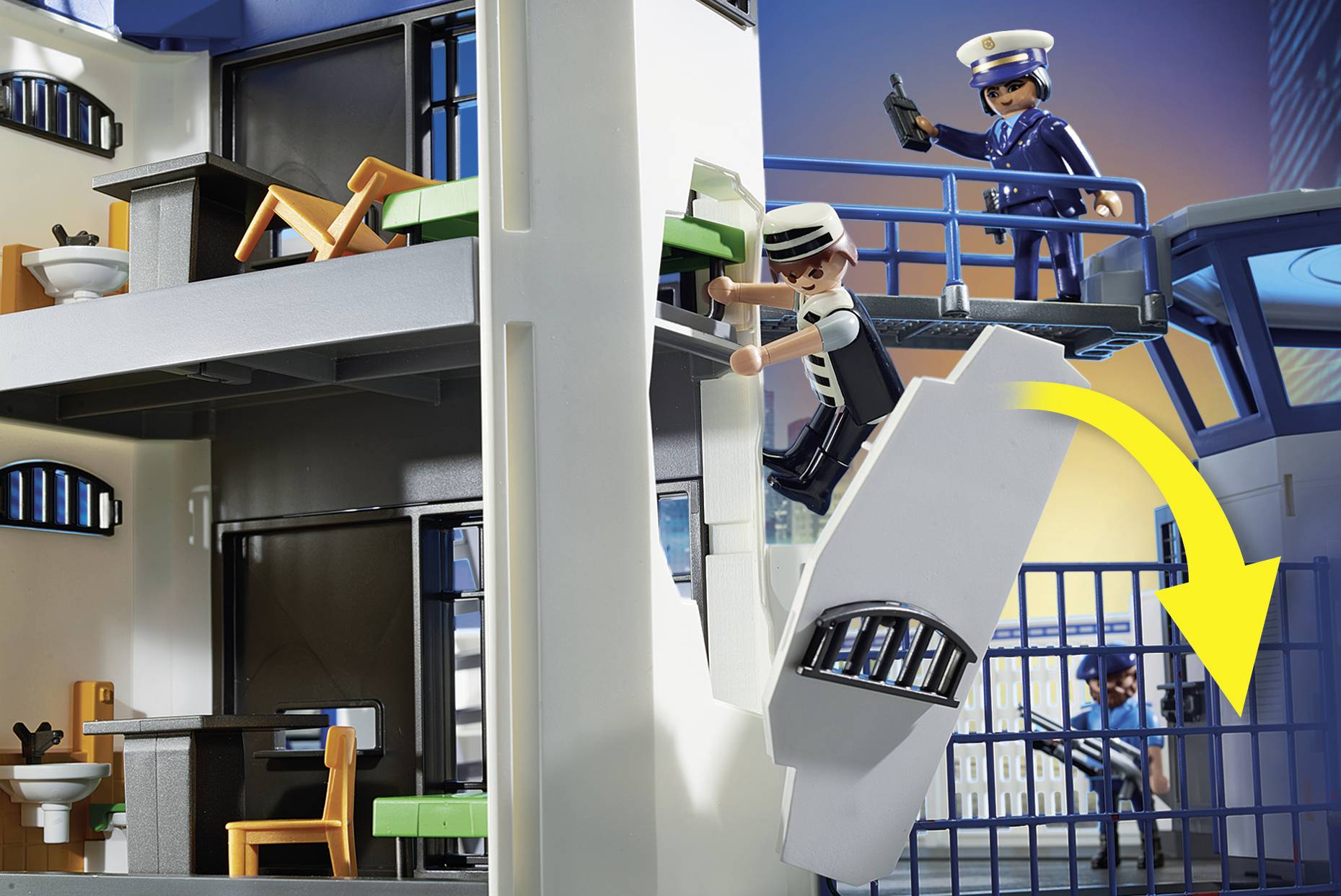 Playmobil® City Life Polizei-Kommandozentrale mit Gefängnis 6872