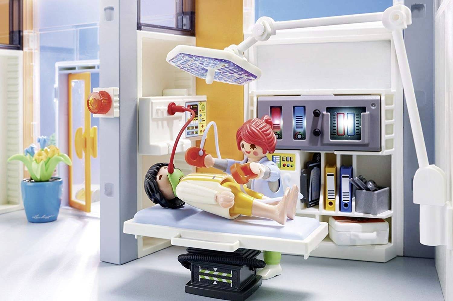 Playmobil® City Life Großes Krankenhaus mit Einrichtung 70190
