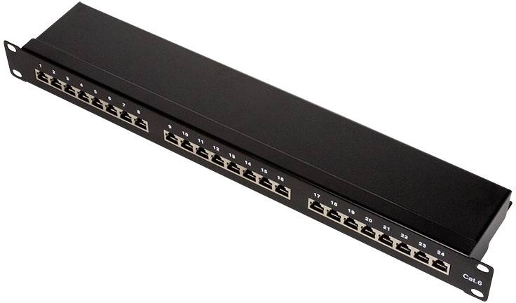 Ein 24-Port-Patchpanel in einem schwarzen Gehäuse, das für die Organisation und Verwaltung von Netzwerkkabelverbindungen dient.