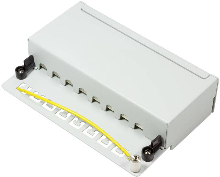 Grau-weißes, rechteckiges elektrisches Gerät mit mehreren Anschlüssen und einem gelben Kabelanschluss.