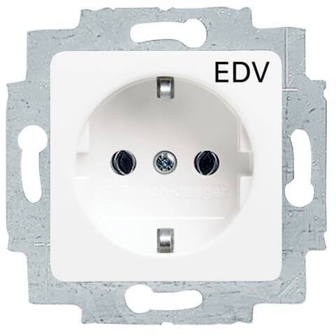 Eine weiße Steckdose mit der Aufschrift 'EDV' oben rechts, eingebaut in eine silberne Halterung. Geeignet für Büroelektronik.
