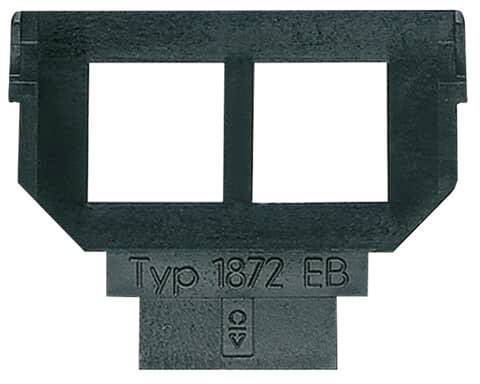 Halteclip aus schwarzem Kunststoff mit zwei Rechtecköffnungen, darunter eingeprägte Aufschrift 'Typ 1872 EB'.