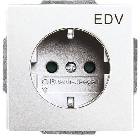 Steckdose mit der Aufschrift 'EDV' und Marke 'Busch-Jaeger', passend für Standardstecker.