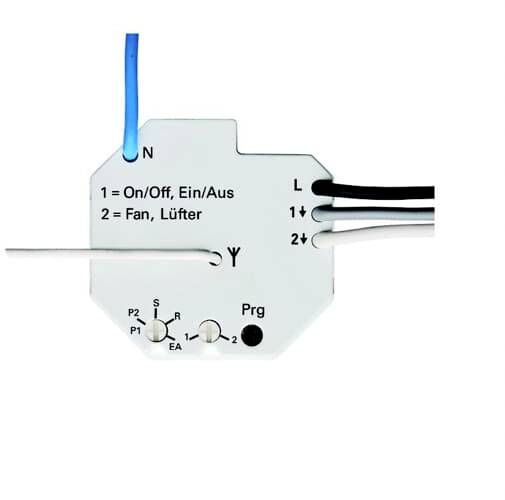 Ein kleiner, weißer elektrischer Schalter mit mehreren Kabelanschlüssen. Beschriftet mit '1 = On/Off, Ein/Aus' und '2 = Fan, Lüfter'.
