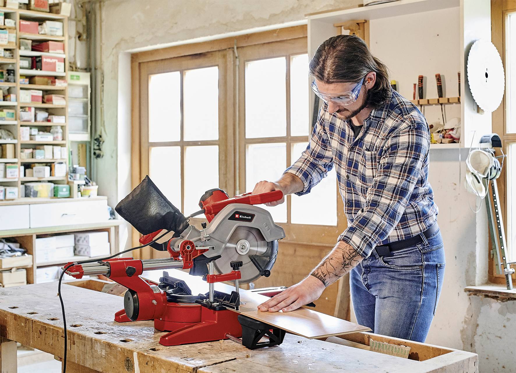 Einhell TE-SM 254 Dual Zug-Kapp- und Gehrungssäge 254mm 1800W