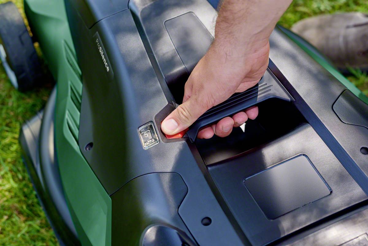 Bosch Home and Garden ADVANCEDROTAK 750 Elektro Rasenmäher mit Schnitthöhenverstellung 1700 W Schnittbreite (max.) 44 cm