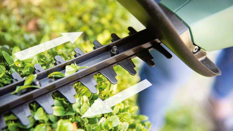 Bosch Home and Garden EASYHEDGECUT 18-45 Heckenschere inkl. Akku, inkl. Ladegerät 18V Li-Ion