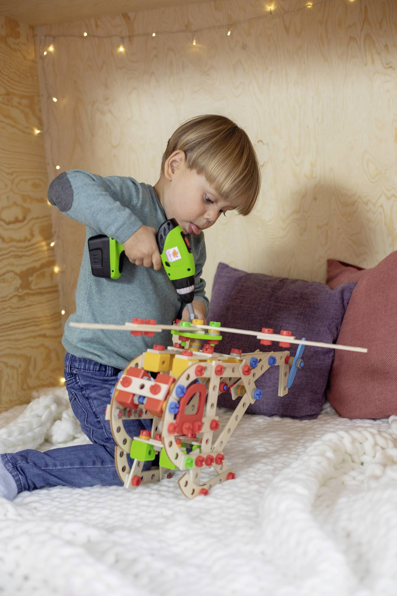 Eichhorn Constructor Bauteilset Constructor Anzahl Teile: 225 Anzahl Modelle: 5 Altersklasse: ab 6 Jahre