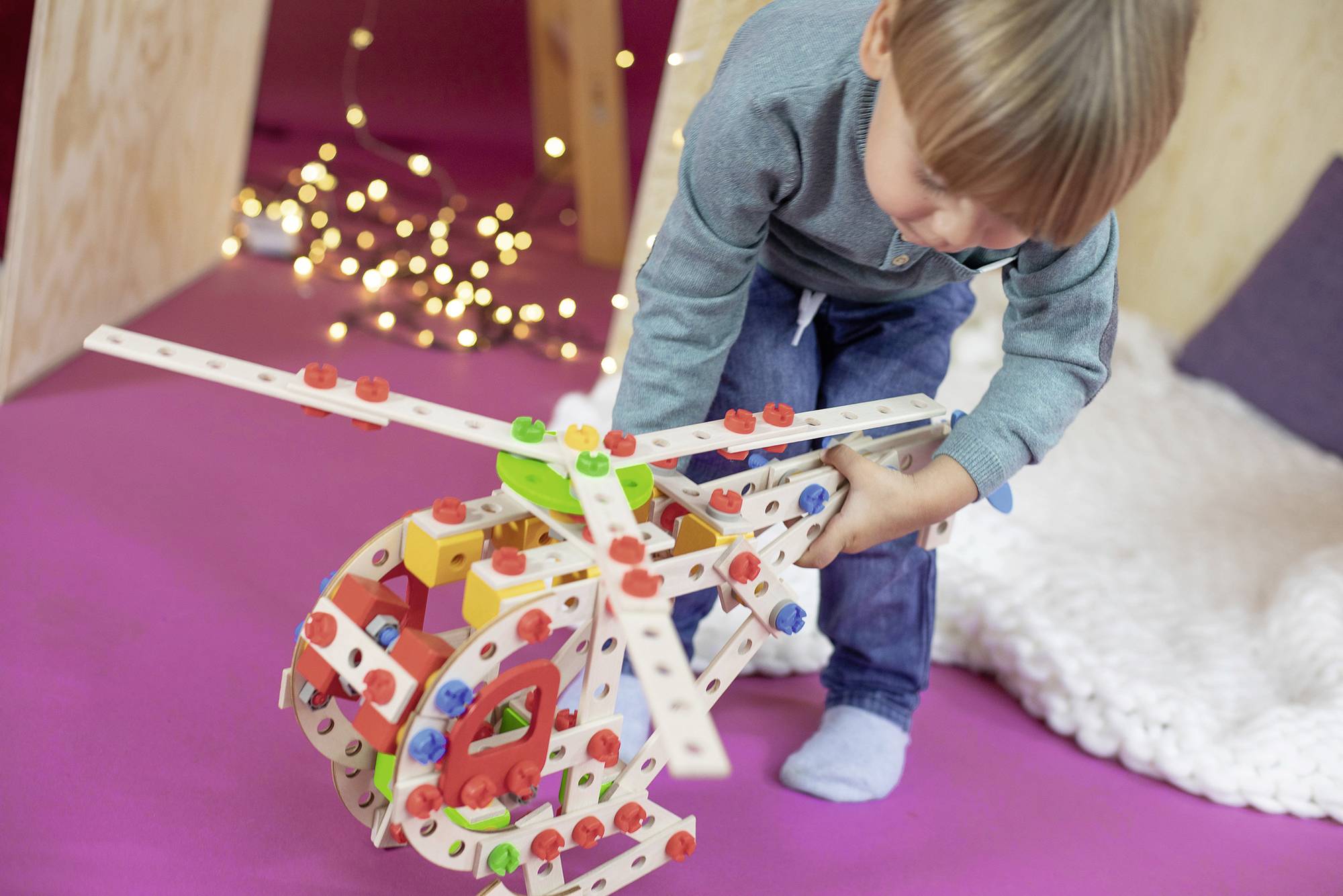 Eichhorn Constructor Bauteilset Constructor Anzahl Teile: 225 Anzahl Modelle: 5 Altersklasse: ab 6 Jahre