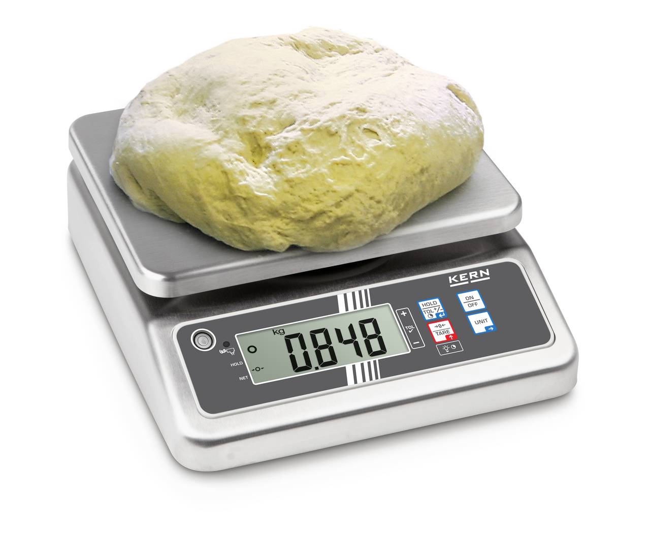 Eine digitale Waage zeigt '0,848 kg' an. Auf der Waage liegt ein großer Teigklumpen.