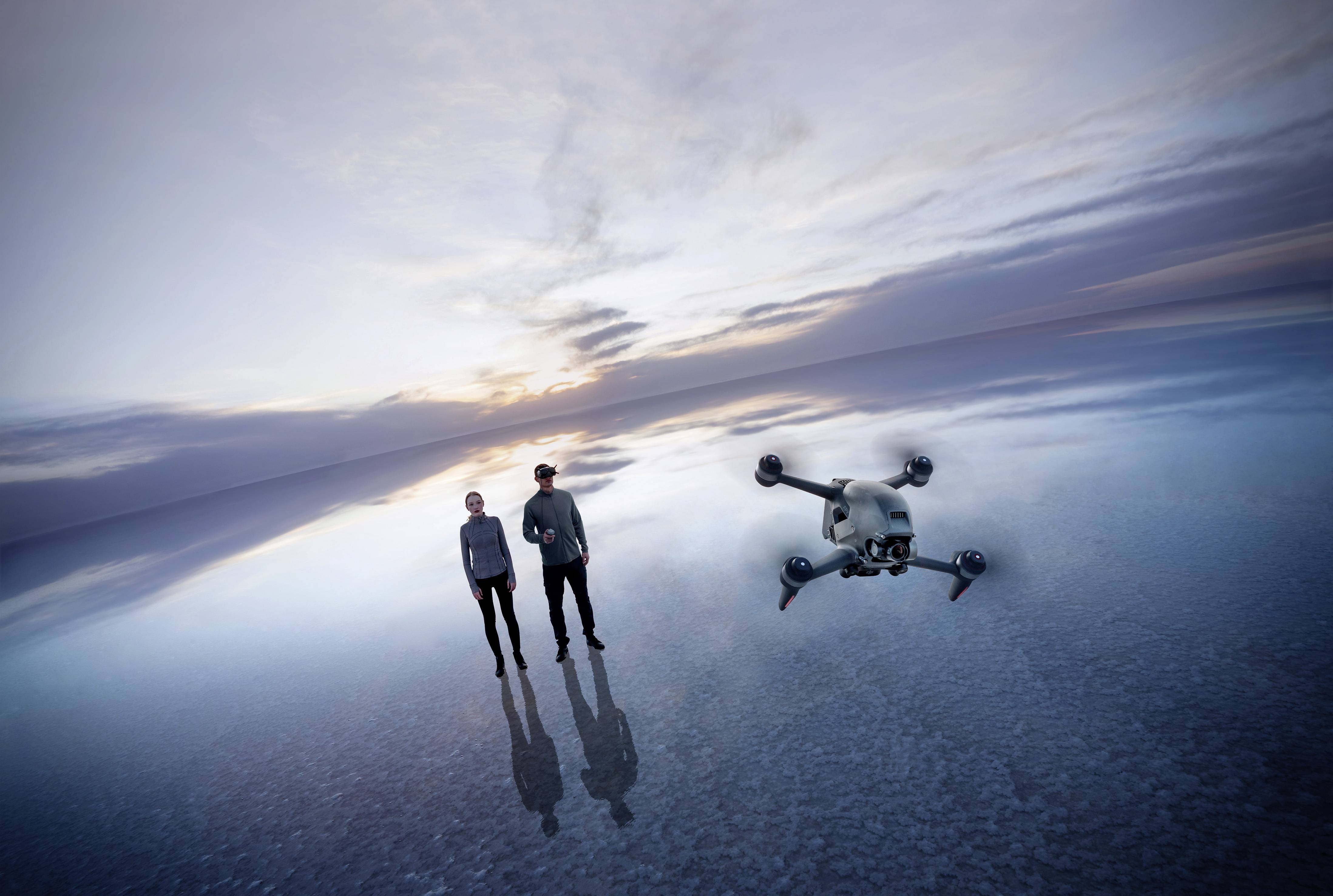 DJI FPV COMBO + Motion Controller Quadrocopter RtF Profi, Kameraflug, GPS-Funktion, FPV Race Schwarz, Grau