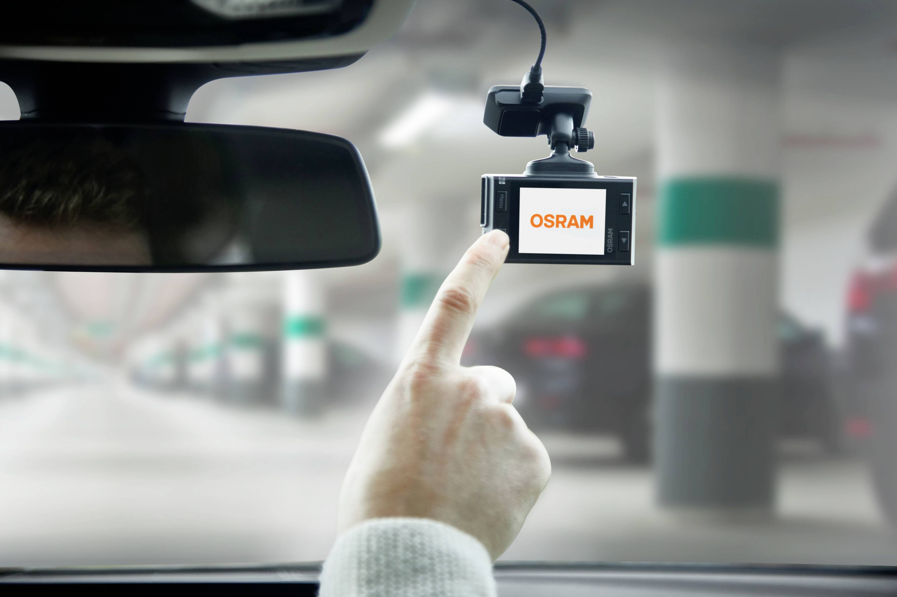 OSRAM ORSDC30 Dashcam Blickwinkel horizontal max.=130 ° 5 V Akku, Display, WLAN