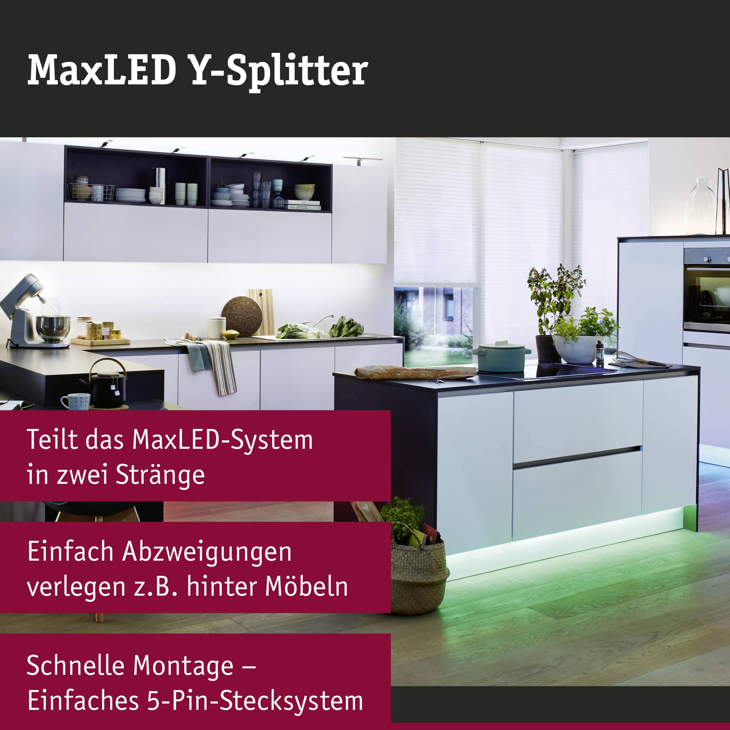 Moderne Küche mit LED-beleuchteter Insel. MaxLED Y-Splitter ermöglicht flexible Beleuchtung in zwei Strängen hinter Möbeln.
