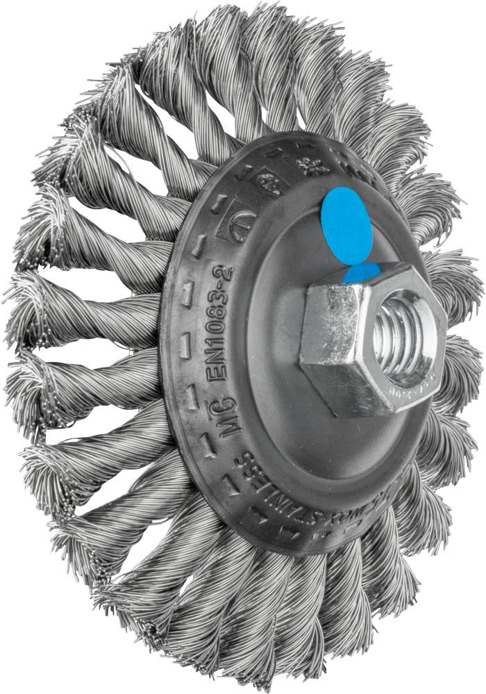 Runde Stahldraht-Bürste mit verdrehten Borsten und einem zentralen Sechskantmutter-Anschluss, vor weißem Hintergrund.