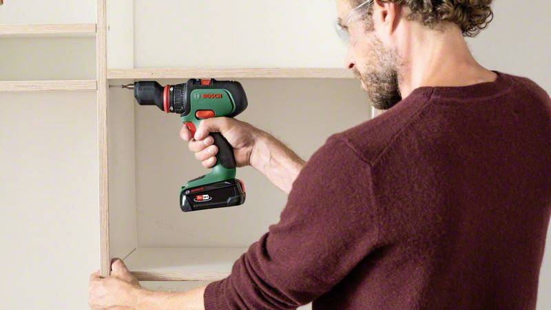 Bosch Home and Garden AdvancedDrill 18 2-Gang-Akku-Bohrschrauber 18V inkl. 2. Akku, inkl. Koffer, inkl. Ladegerät