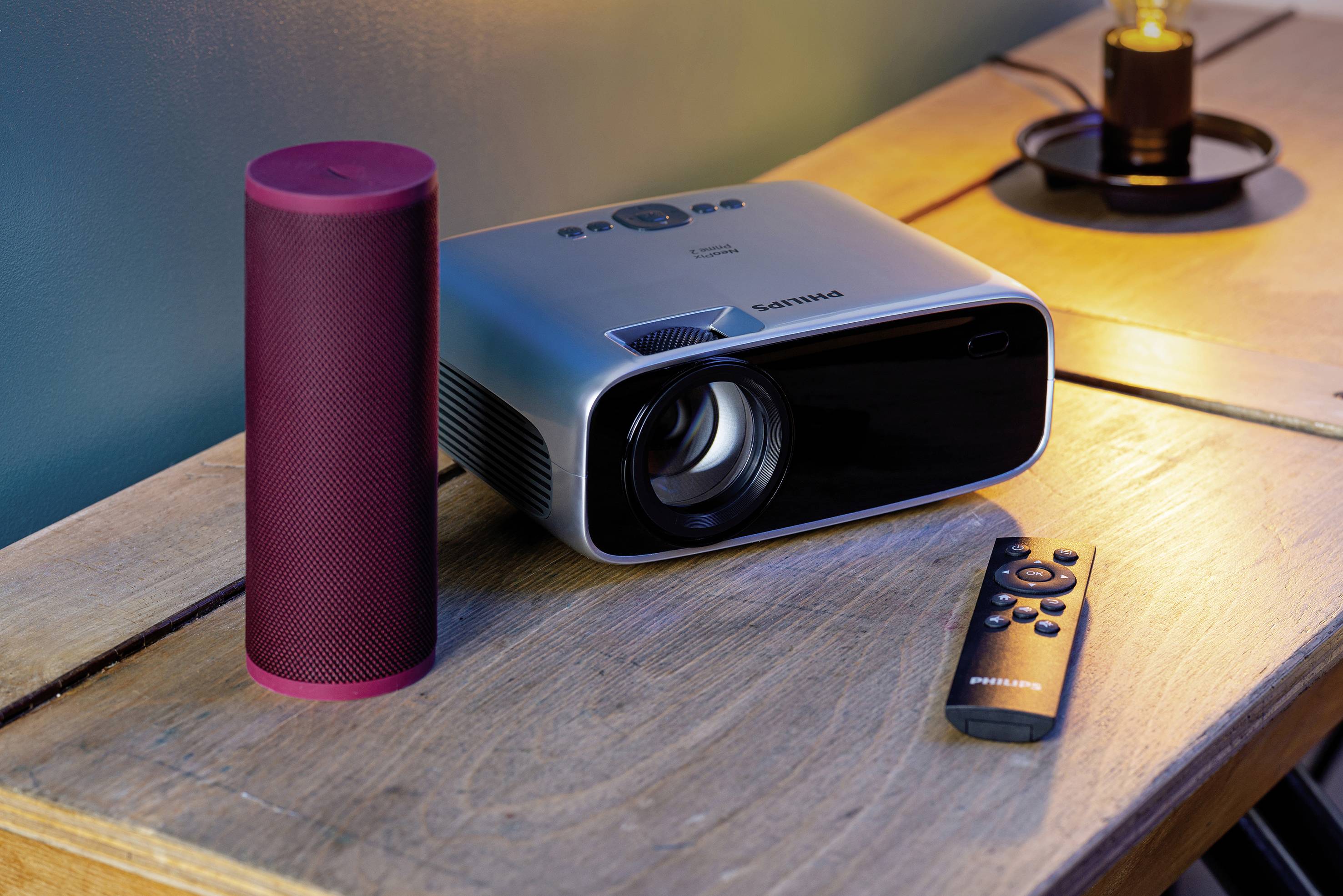 Philips Beamer NeoPix Prime 2 LED 1280 x 720 WXGA 3000 : 1 Weiß