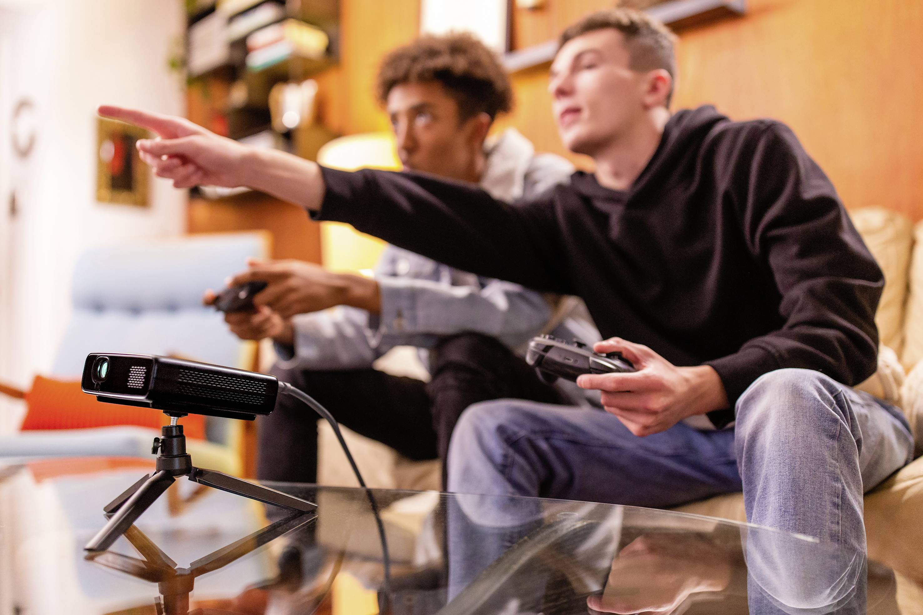 Philips Home Projector Beamer PicoPix Max One LED 450 lm 1920 x 1080 Full HD Integrierter Lautsprecher, Akkubetrieben