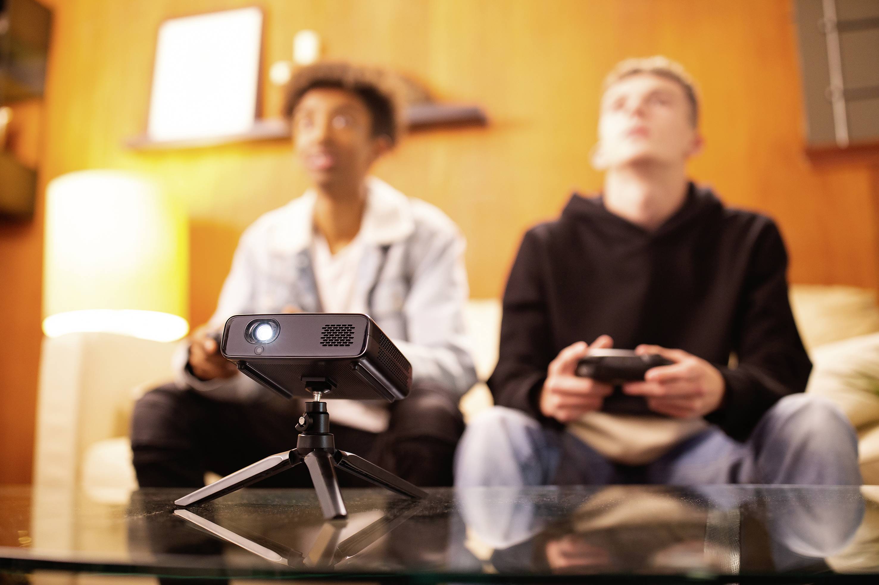 Philips Home Projector Beamer PicoPix Max One LED 450 lm 1920 x 1080 Full HD Integrierter Lautsprecher, Akkubetrieben