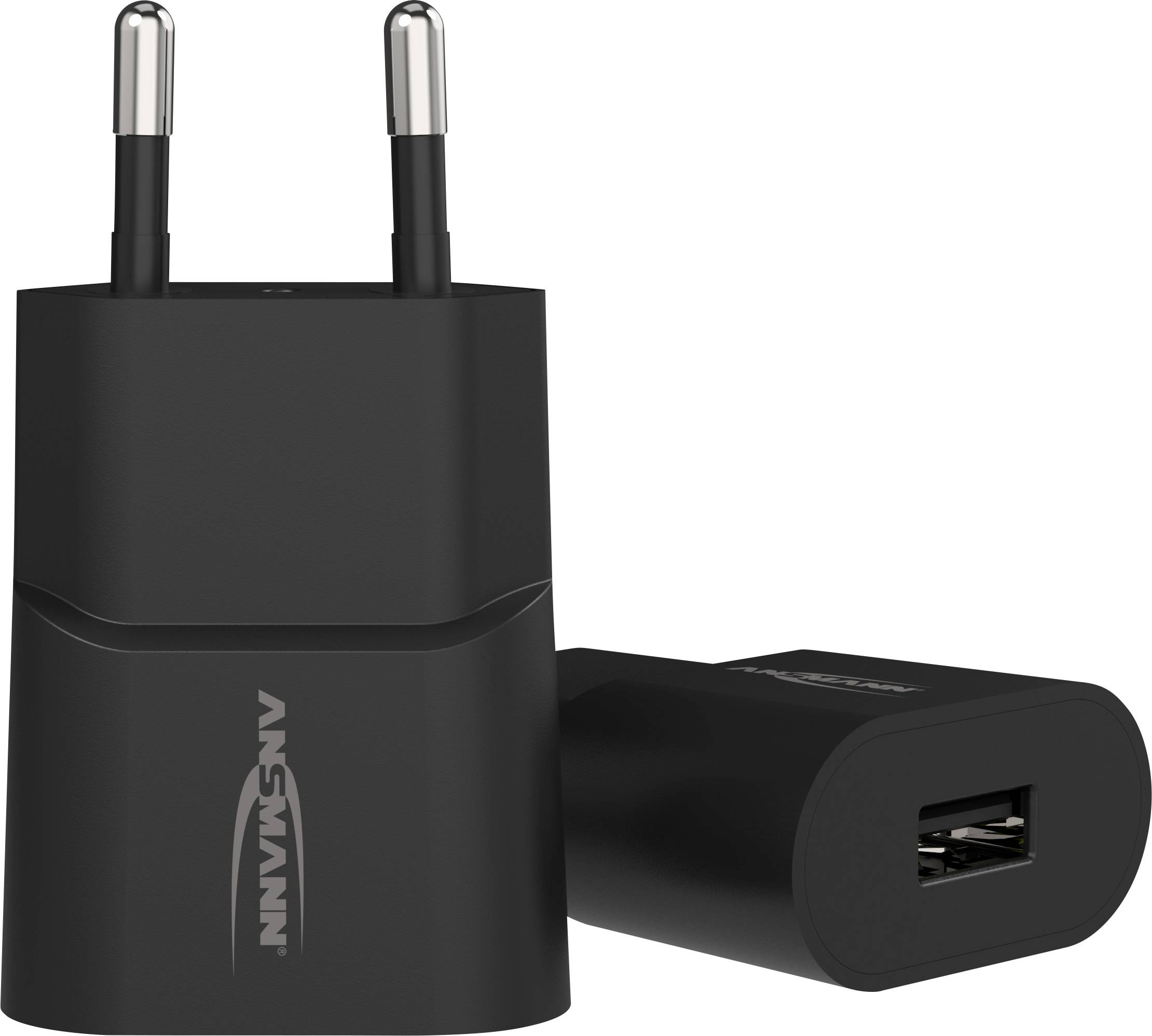 Ein schwarzes USB-Ladegerät mit zwei Steckdosenkontakten und einem USB-Anschluss, stehend und liegend abgebildet.