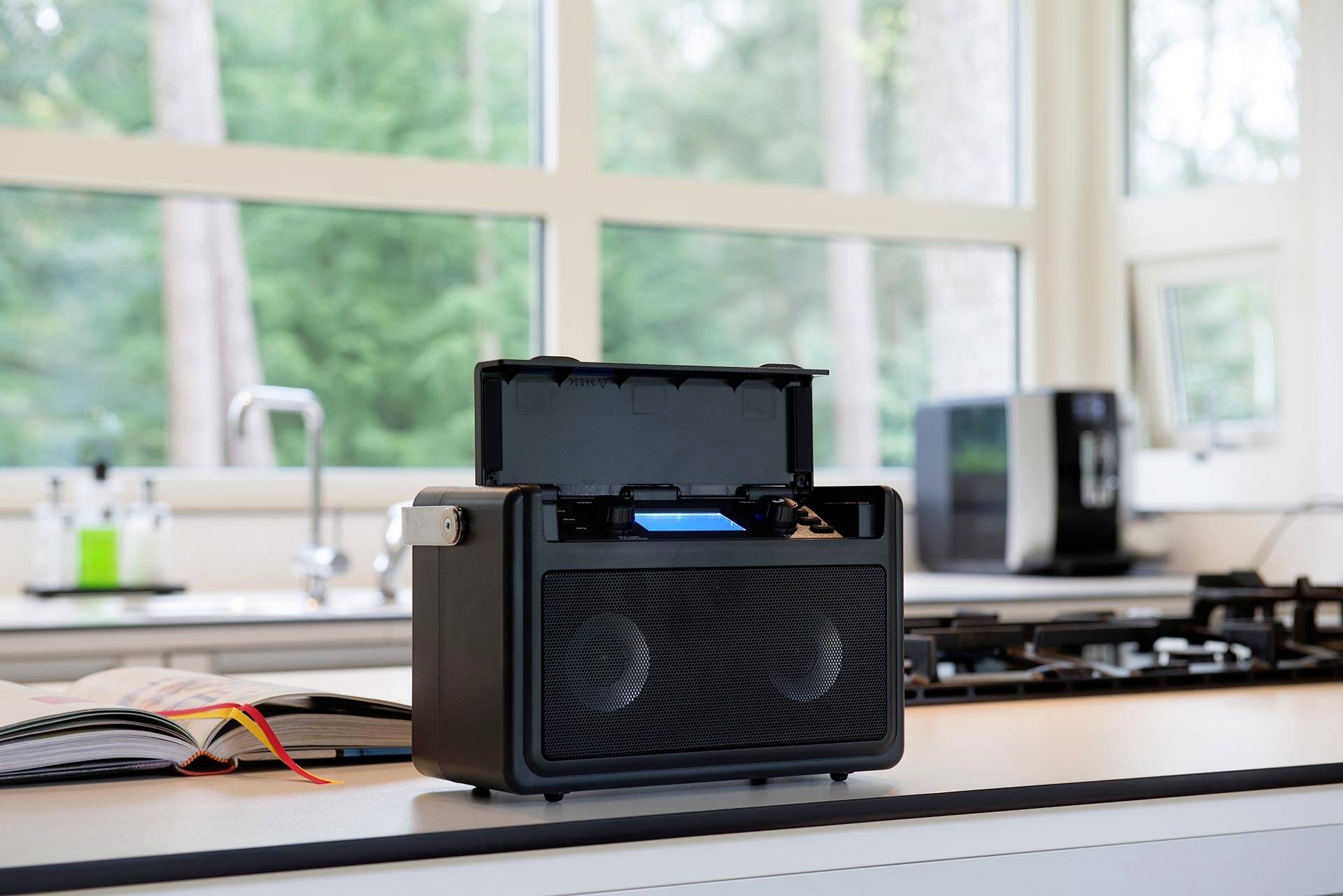 PerfectPro AUDISSE Baustellenradio Internet, DAB+, UKW Bluetooth®, AUX, WLAN, Internetradio Spotify, spritzwassergeschützt