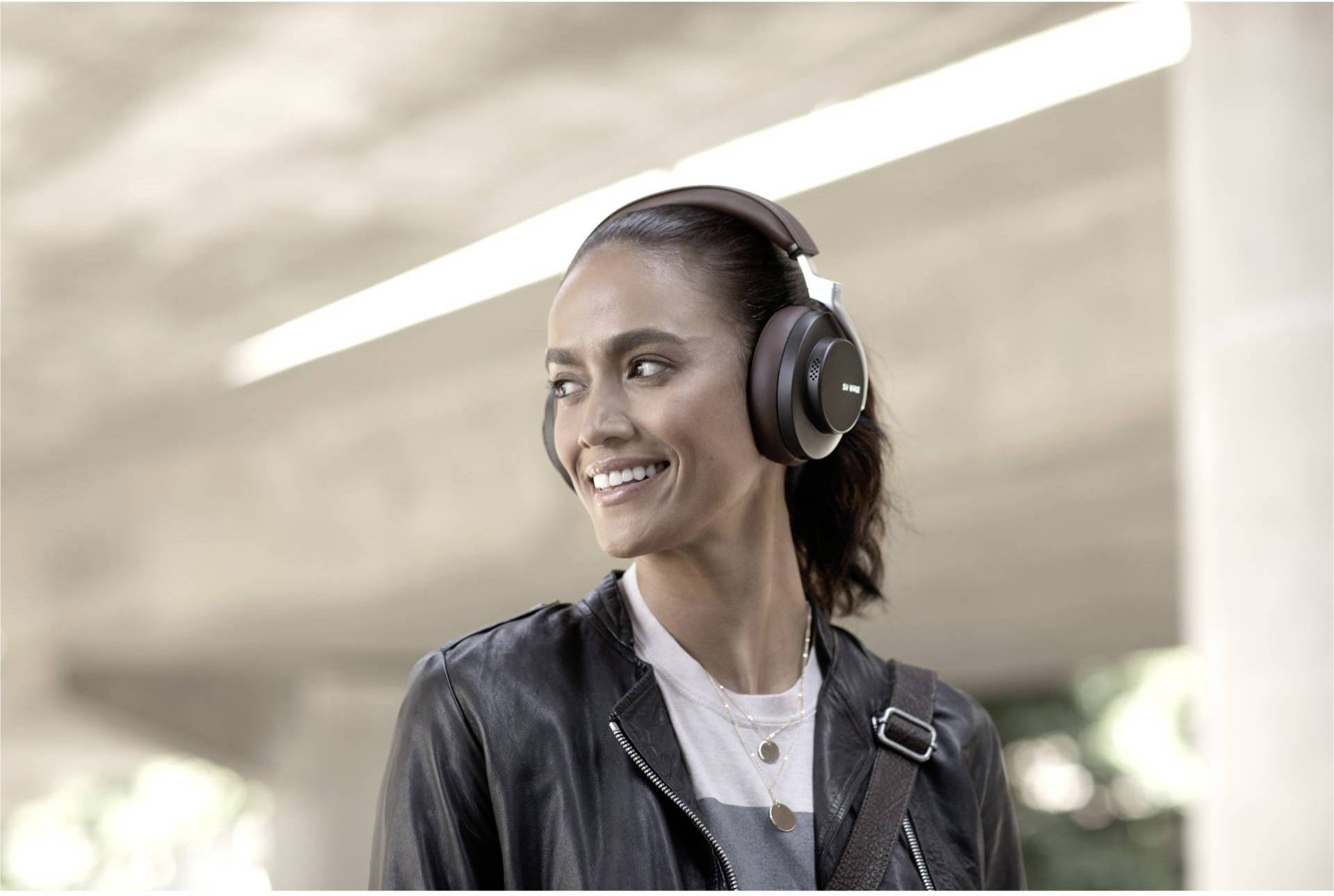 Shure AONIC 50 Over Ear Kopfhörer kabelgebunden, Bluetooth® Braun DAC Faltbar