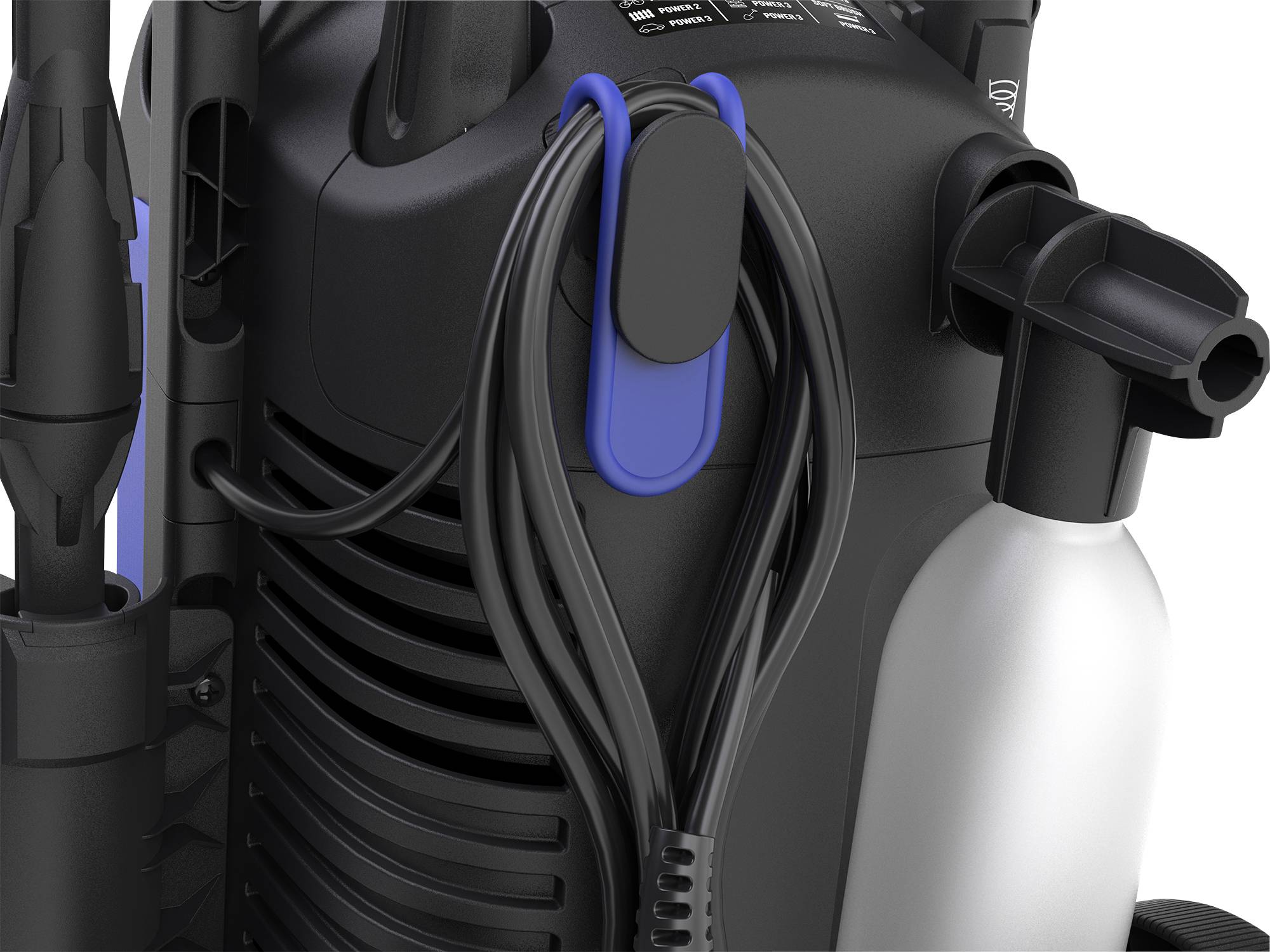 Nahaufnahme eines Hochdruckreinigers mit sichtbaren Detailelementen, wie einer Halterung für das Kabel und einer Schaumsprühflasche.