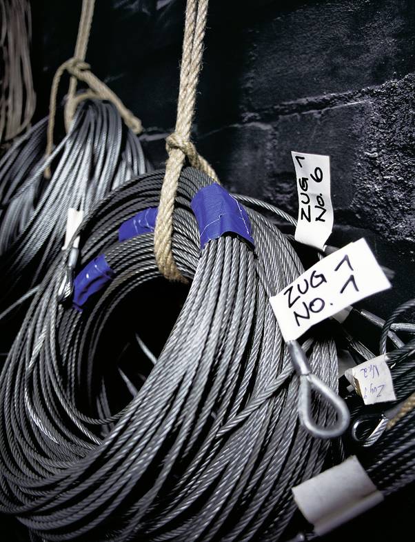 Tesa 04688-00047-00 Reparaturband tesa® Professional Silber (L x B) 25m x 50mm 1St.