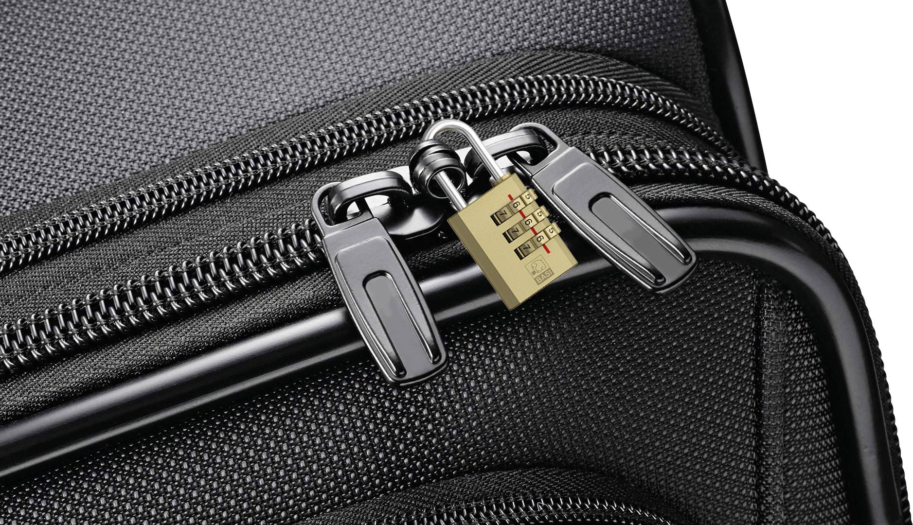 Ein schwarzer Koffer mit einem Zahlenschloss, das die beiden Reißverschlüsse sichert.