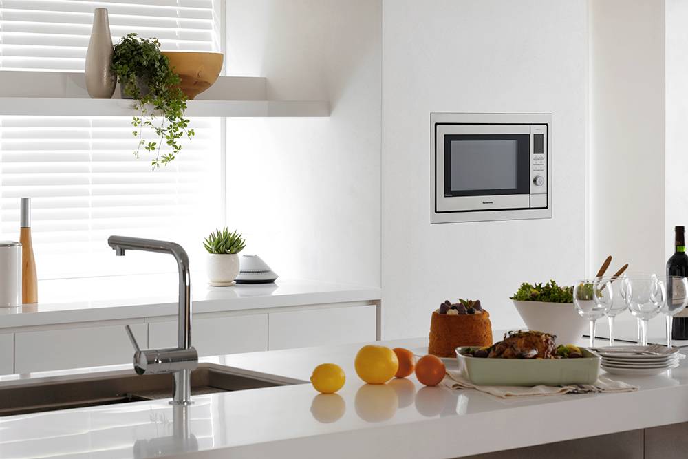 Panasonic NN-CD87KSGTG Mikrowelle Silber 1000 W Grillfunktion