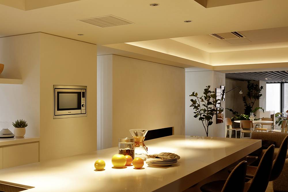 Panasonic NN-CD87KSGTG Mikrowelle Silber 1000 W Grillfunktion