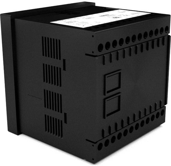 Schwarzes elektronisches Modul mit Lüftungsschlitzen und mehreren Anschlussanschlüssen, verwendet für industrielle Anwendungen.