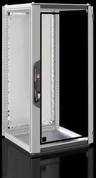 Ein offener IT-Serverschrank mit Glastür, geeignet für Netzwerkgeräte. Zeigt die Struktur und Belüftung für effiziente Kühlung.