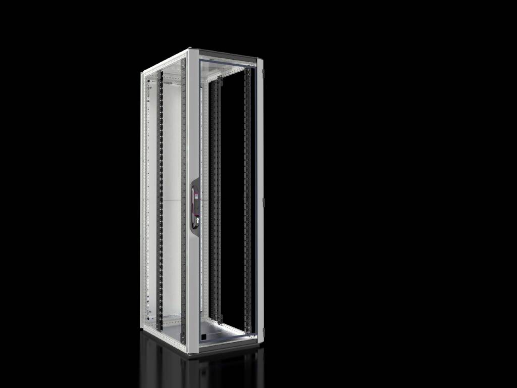 Ein leeres Server-Rack vor schwarzem Hintergrund. Es ist geöffnet, zeigt die inneren Schienen und bietet Platz zur Aufnahme von Servern.