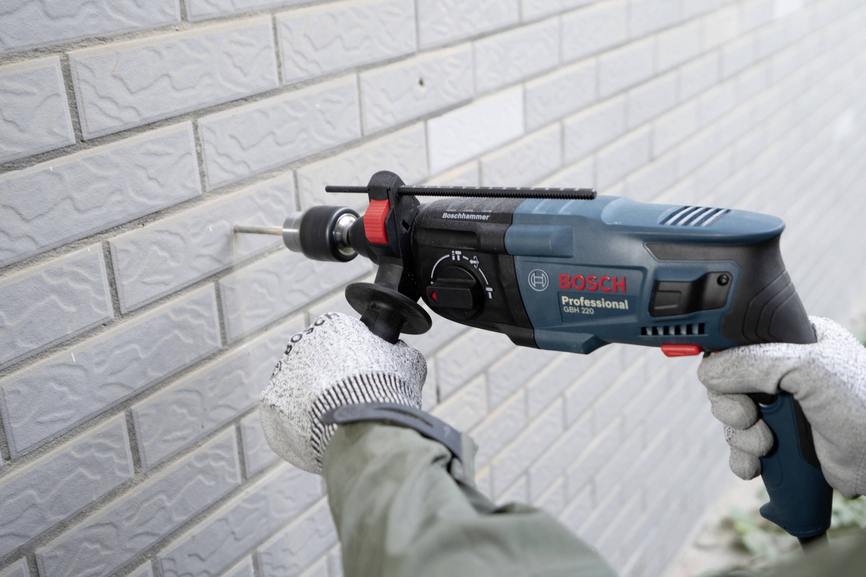 Bosch Professional GBH 2-21 SDS-Plus-Bohrhammer 230V 720W inkl. Koffer